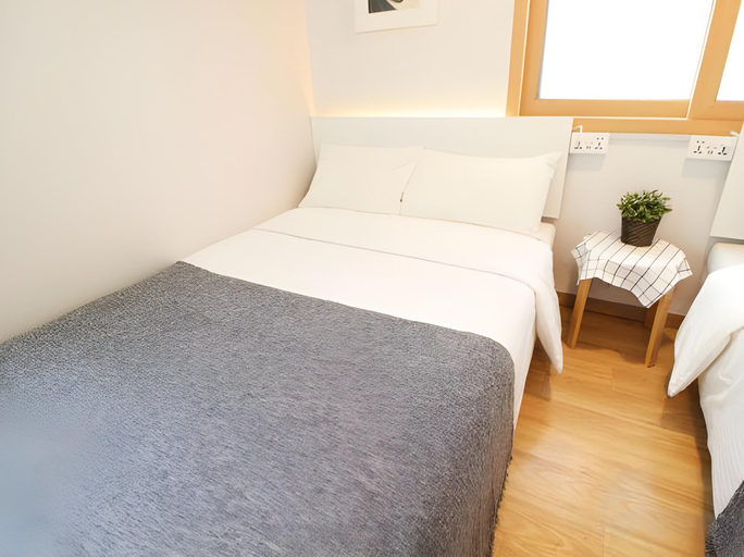Bedroom 2, Studio 41, Mapo
