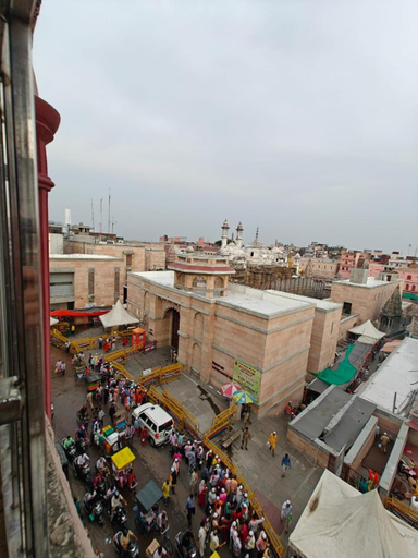 Others 4, Shri Kailash Pati Guest House- Opposite Kashi Vishwanath Temple, Varanasi