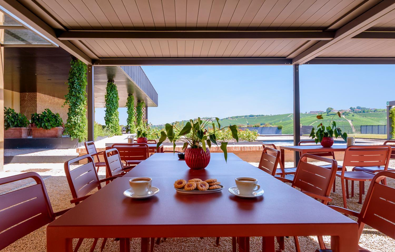 Food & Drinks 4, Foresteria del Castello di Perno - Rooms with Stunning Langhe Views at a Barolo Winery, Cuneo