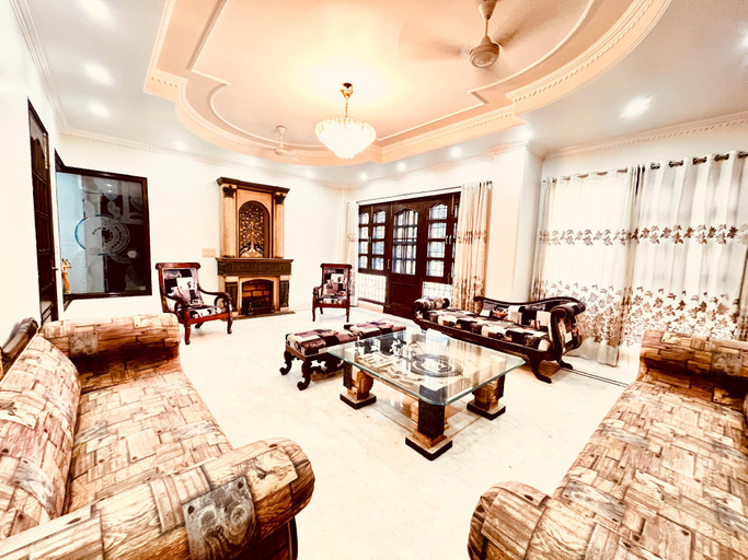 Public Area 3, South Inn – Green Park South Delhi, Delhi