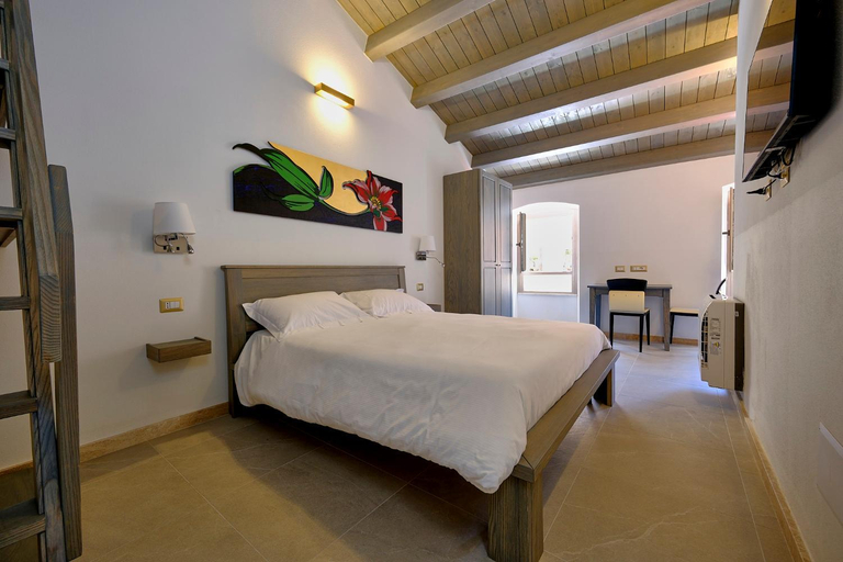 Others 3, ZENITH Rooms, Carbonia-Iglesias