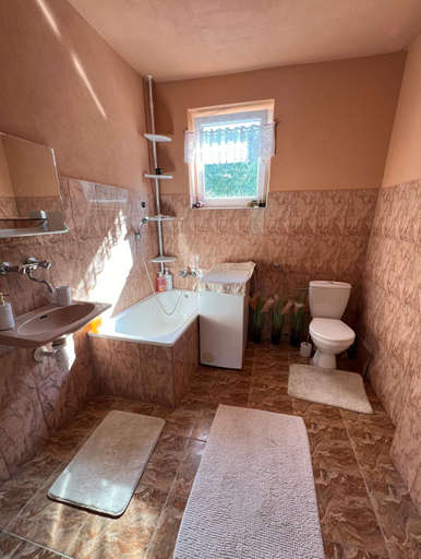 Bathroom, Ranczo pod Lipami, Nowy Sącz