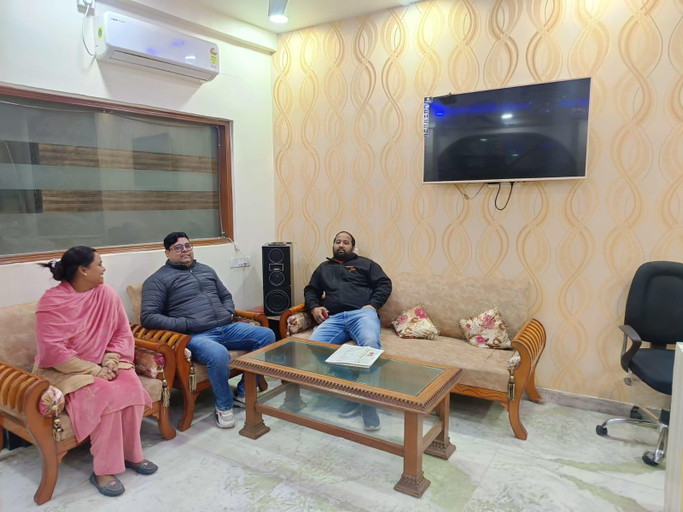 Public Area 2, Hotel Shivlok Palace Delux, Delhi