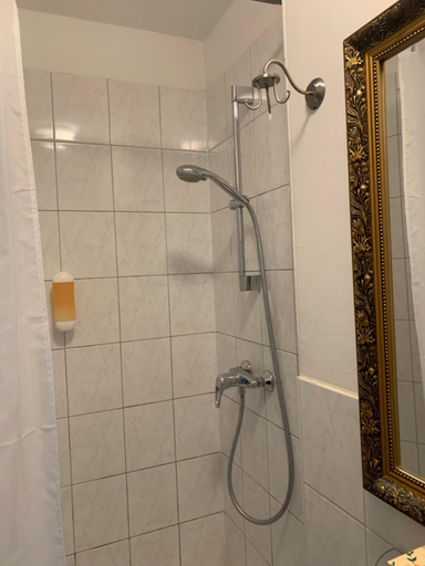 Bathroom 3, Hotel Pension Senta, Berlin