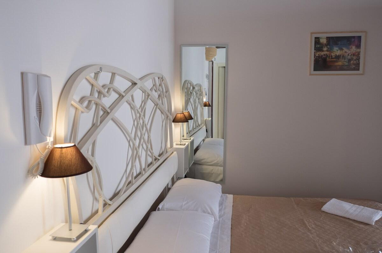 Bedroom 2, Casa Monteleone, Palermo