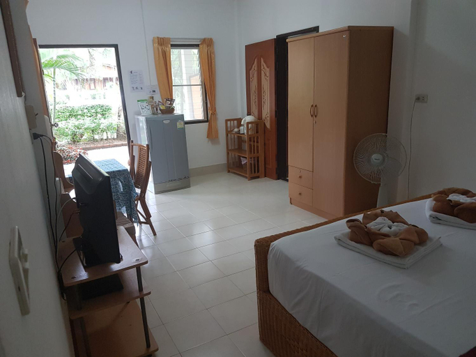Bedroom 3, Jungle Village Bungalows , Mueang Krabi