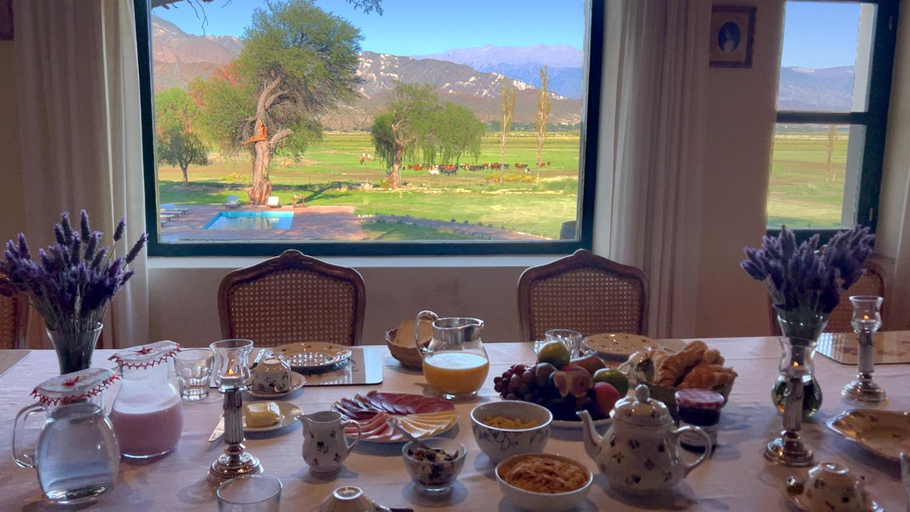 Food & Drinks 5, Estancia Banda Grande - horse & hiking safaris, Molinos