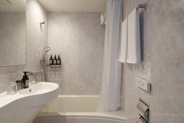 Bathroom 3, BAKERY HOTEL SHIRAHAMA, Shirahama