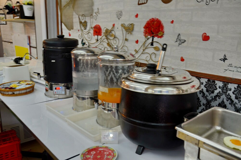 Food & Drinks 5, At Bangkok Hotel, Phaya Thai