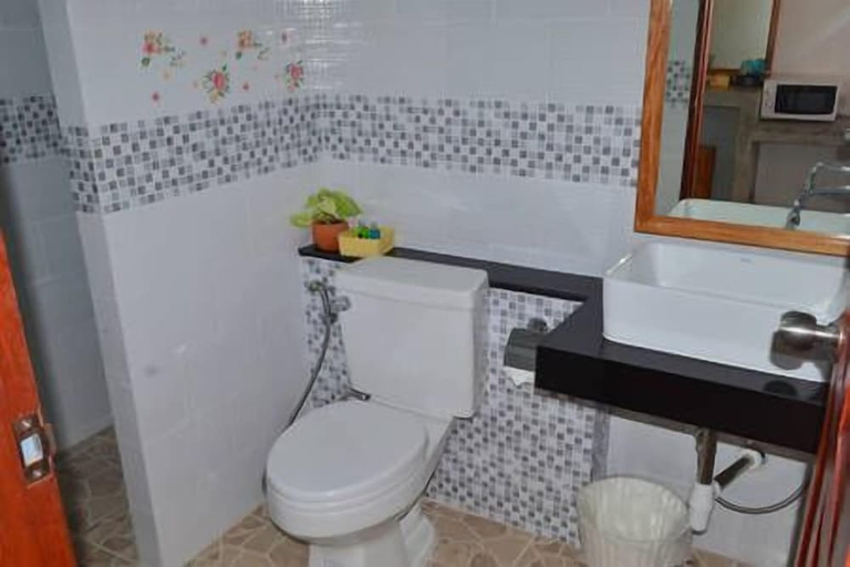 Bathroom, Andawa Lanta House, Ko Lanta