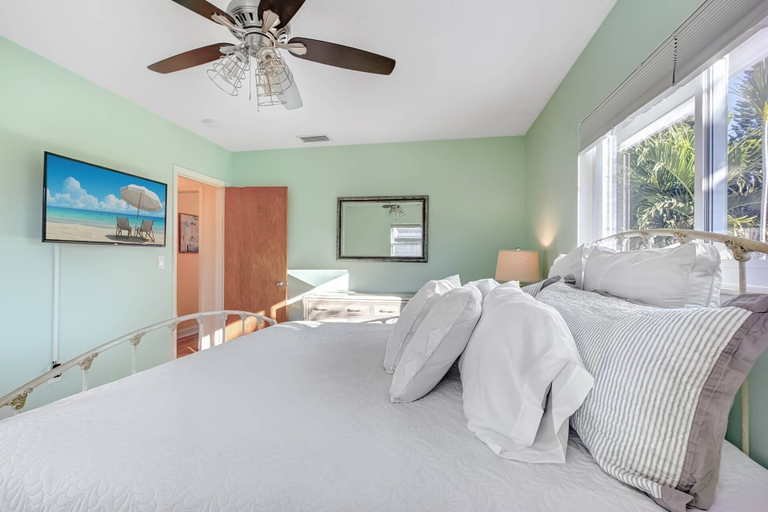 Bedroom 3, Happy Gecko, Sarasota
