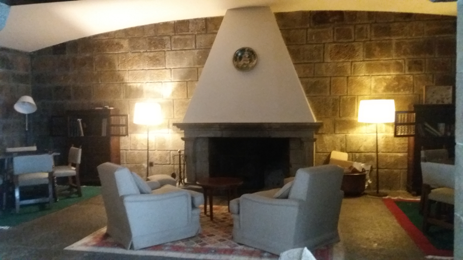 Public Area 4, Parador De Bielsa, Huesca