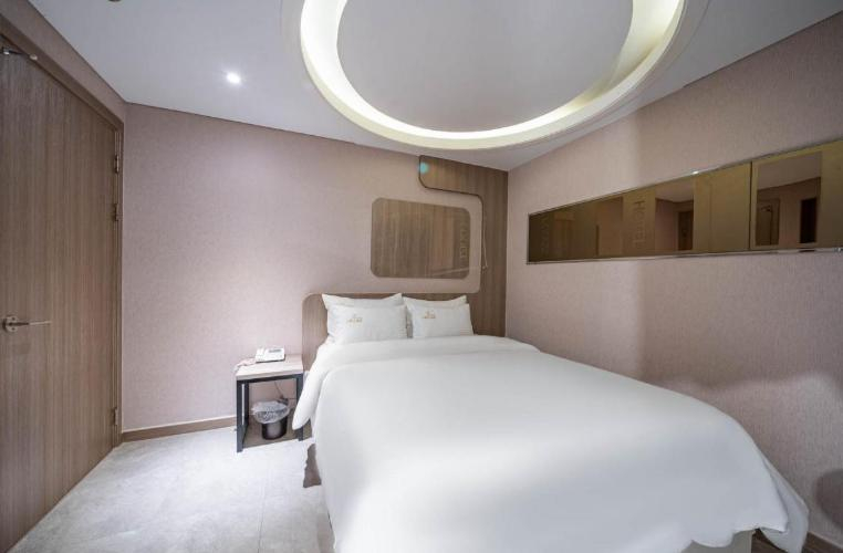 Bedroom 2, Jamsil Louize, Songpa