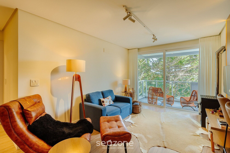 Living area 5, Apartment With 2 Suites and Barbecue. Mde0406, Canela