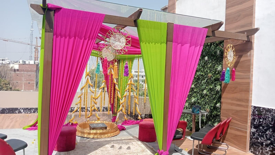 Terrace/patio 4, Hotel Star Suites By Star Group, Delhi