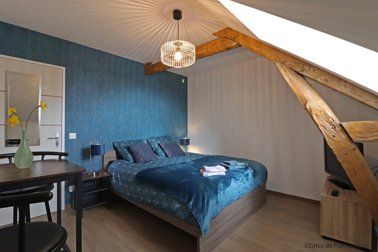 Bedroom 2, Domaine du clos henri, Orne