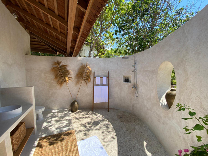 Bathroom 3, Rote Island Lodge, Rote Ndao
