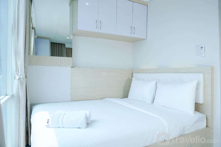 Bedroom, Spacious & Modern Studio @ Atlanta Apt By Travelio, Depok