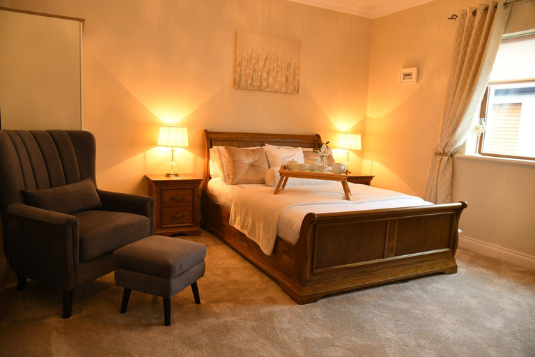 Bedroom 2, Lisalway Country Lodge B&B