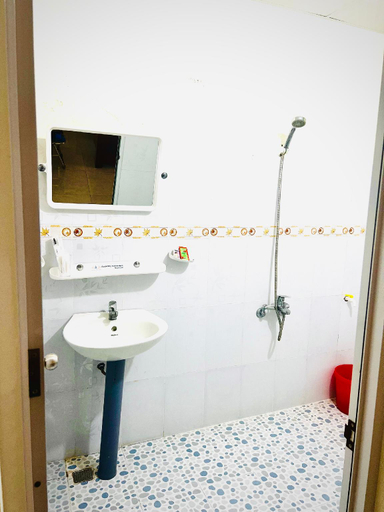 Bathroom 4, View Nhat Le Beach Hotel, Đồng Hới