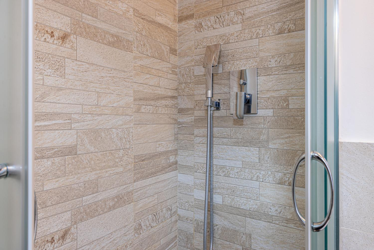 Bathroom 3, Sant' Ambrogio Ensuite, Milano