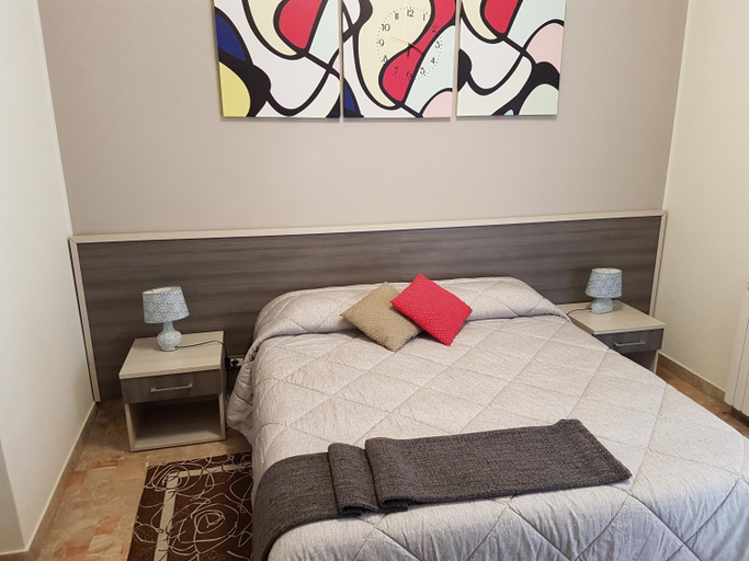 Others 5, B&B Monte, Pescara