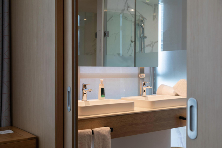 Bathroom 3, Atour Hotel Hangzhou Binjiang Starlight Avenue, Hangzhou