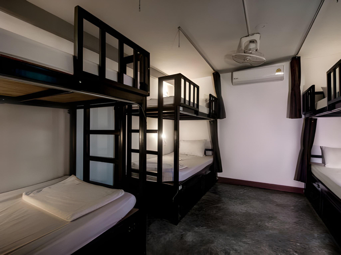 Bedroom 4, Balcony Party Hostel Ao Nang Beachfront Adult Only, Mueang Krabi