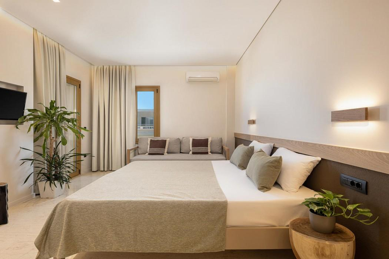 Bedroom 3, Esperides Beach Hotel Apartments, Crete