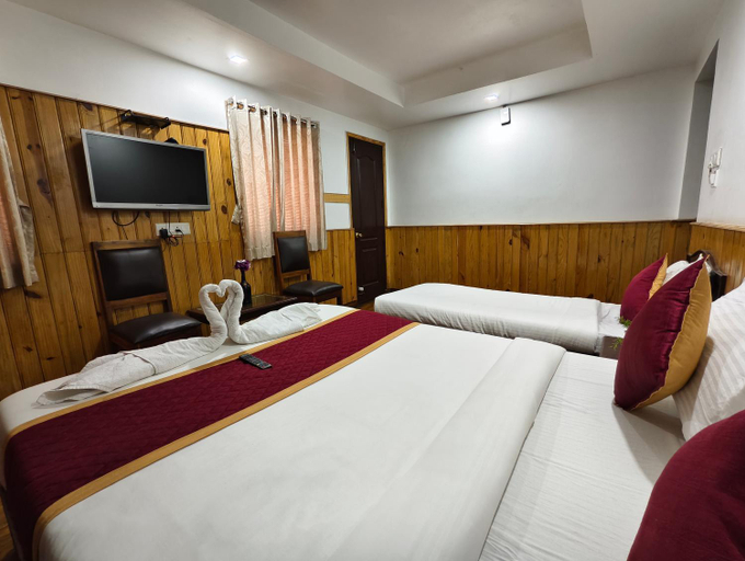 Bedroom 2, Tree Elanza, Dindigul