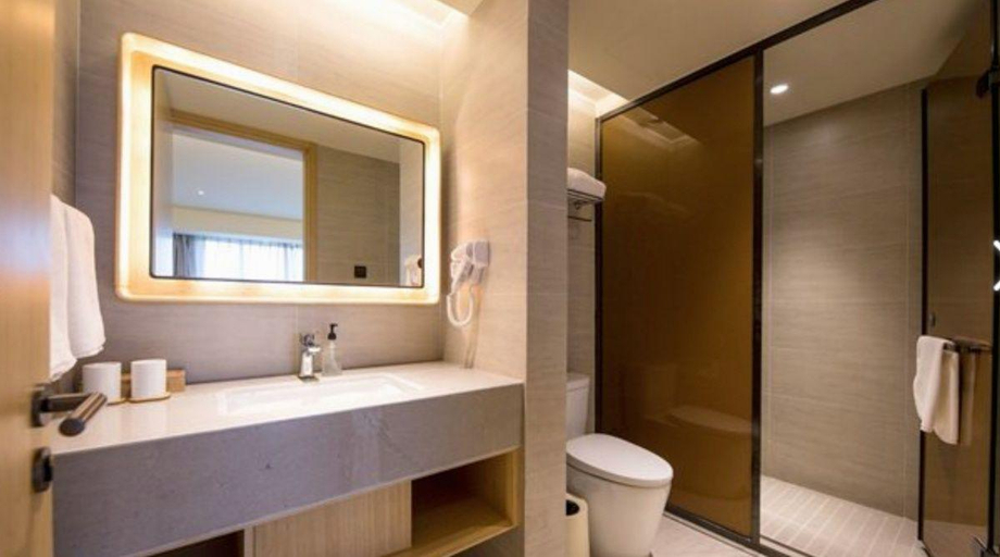 Bathroom 3, Ji Hotel Hangzhou Xiaoshan Airport Avenue, Hangzhou