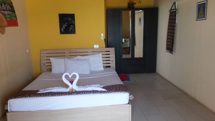 Bedroom 2, Moonhut Bungalows, Ko Samui