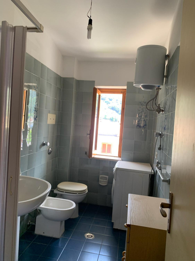 Bathroom 2, Appartamento in Residence Mareblu, Catanzaro
