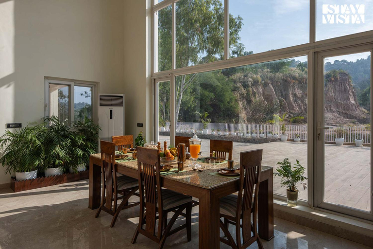 Food & Drinks, StayVista at Golden Lark with Wi-Fi, Pool & Lawn, Panchkula