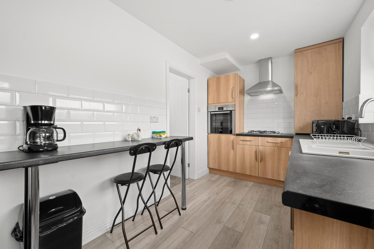 Others 4, 52 Furnival Road, Manchester, Tameside
