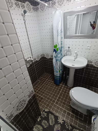 Bathroom 3, Polyoz Ota, Xiva
