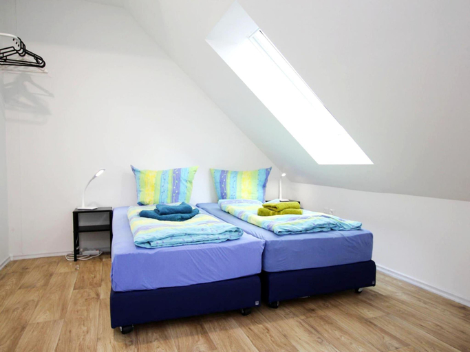 Bedroom 3, Reihenhaus Rotkehlchen, Lohmen, Rostock