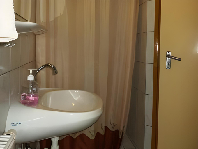 Bathroom 2, Herkules Panzio, Nagykanizsai/Zalakaros