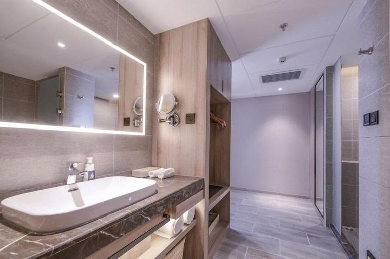 Bathroom 4, Atour Hotel Hangzhou Binjiang Jiangling Road, Hangzhou