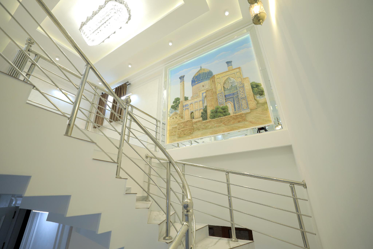 Public Area 2, Amir Plaza Premium, Oqdaryo