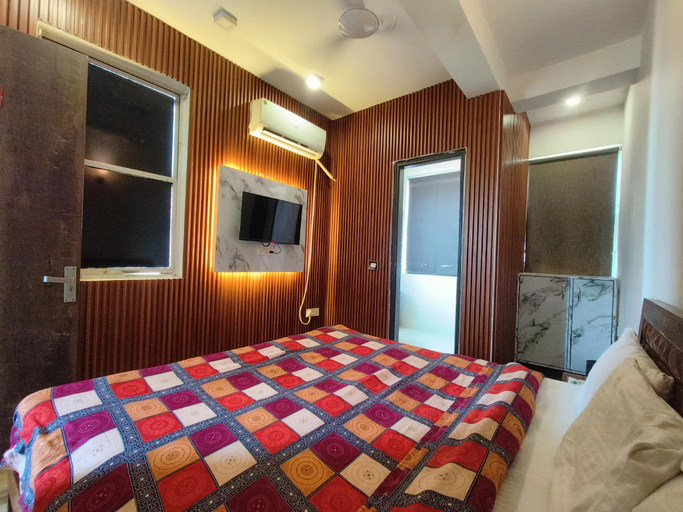 Bedroom 3, BLU LAGOON INN, Delhi