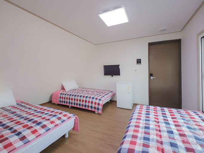 Bedroom 3, Hostel BB Hongdae Line, Mapo
