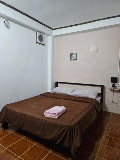 Others 4, Bami hostel, Thakhek