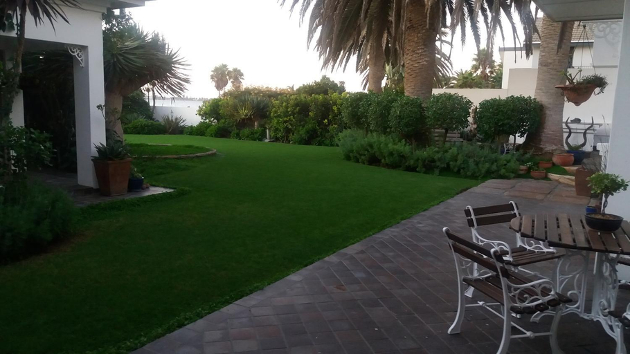 Others 3, Haus Schaaf b&b, Walvisbay Urban