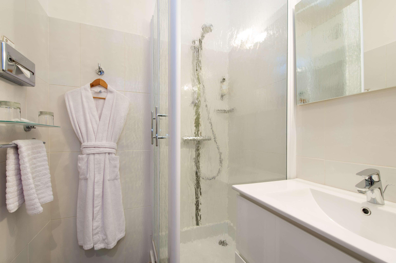 Bathroom 4, Best Western Le Vinci Loire Valley, Indre-et-Loire