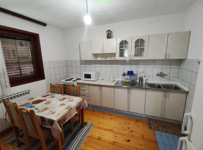 Others 3, Vila Nelli, Sarajevo