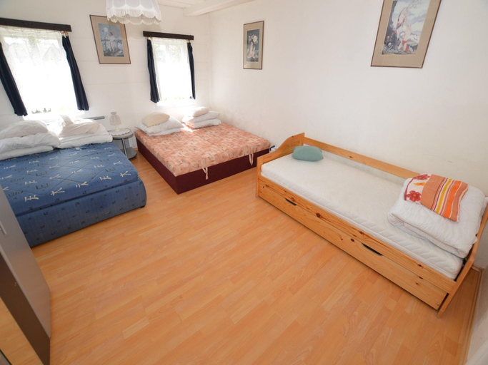 Bedroom, Forest Escape with Garden, Děčín