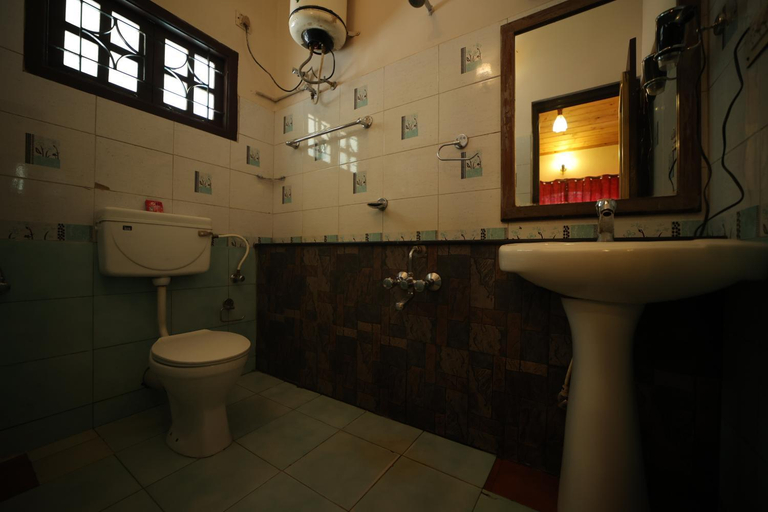 Bathroom 4, Pine Borough Inn, Dindigul