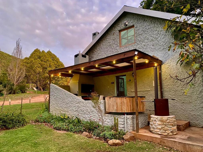 Exterior & Views 2, AfriCamps at Pat Busch Mountain Reserve, Cape Winelands