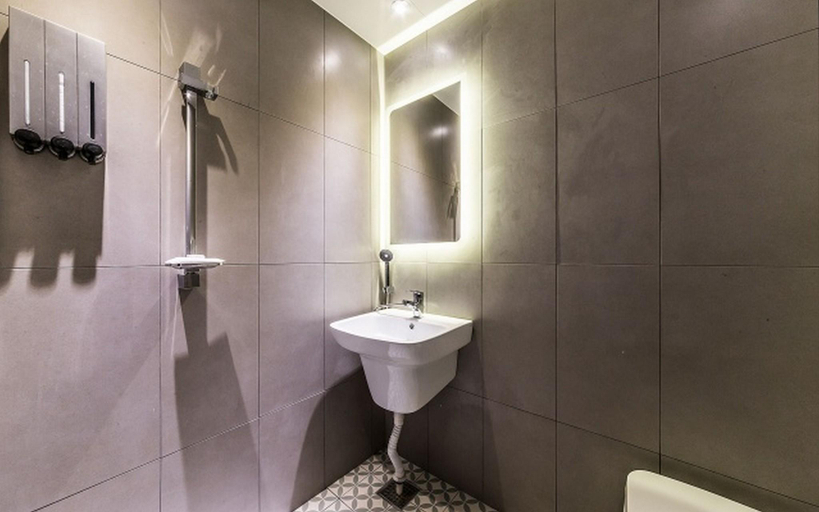 Bathroom 5, Namguro Bom branch no.3, Guro